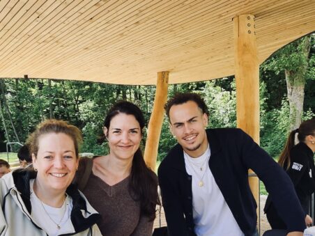 8933f564-498c-4739-812f-5744c89cc711